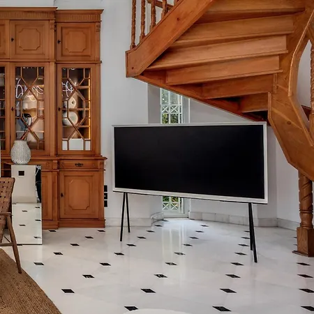 The Southern Mansion Apartment