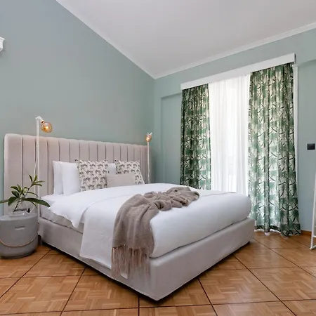 The Southern Mansion Apartment